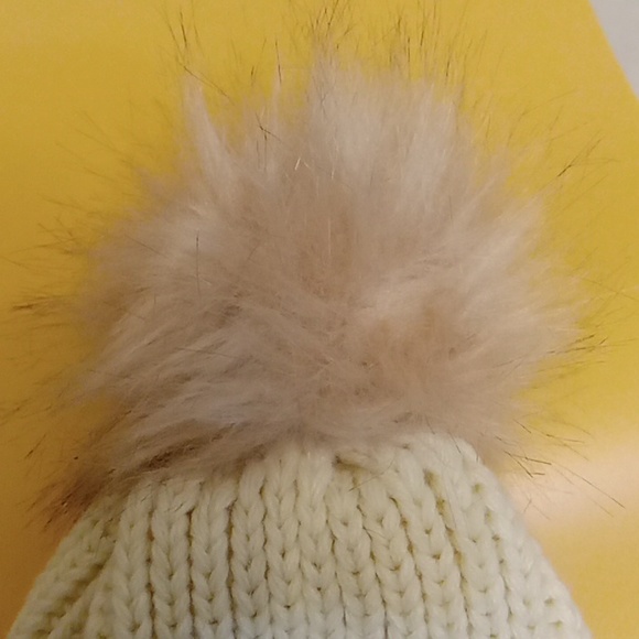 Steve Madden - Picture 3 of 4